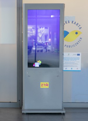 Graphics: Multimedialny kiosk