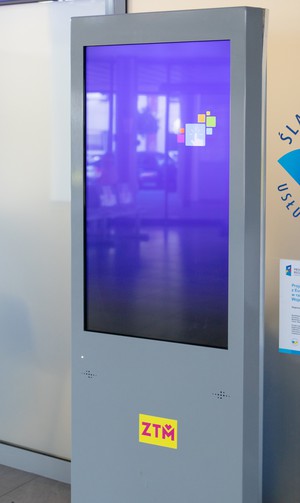 Graphics: Multimedialny kiosk