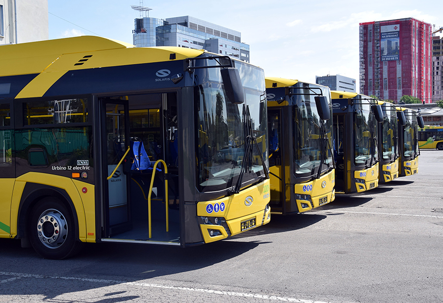 Grafika artykułu: COVID opóźnia uruchomienie autobusowych linii metropolitalnych