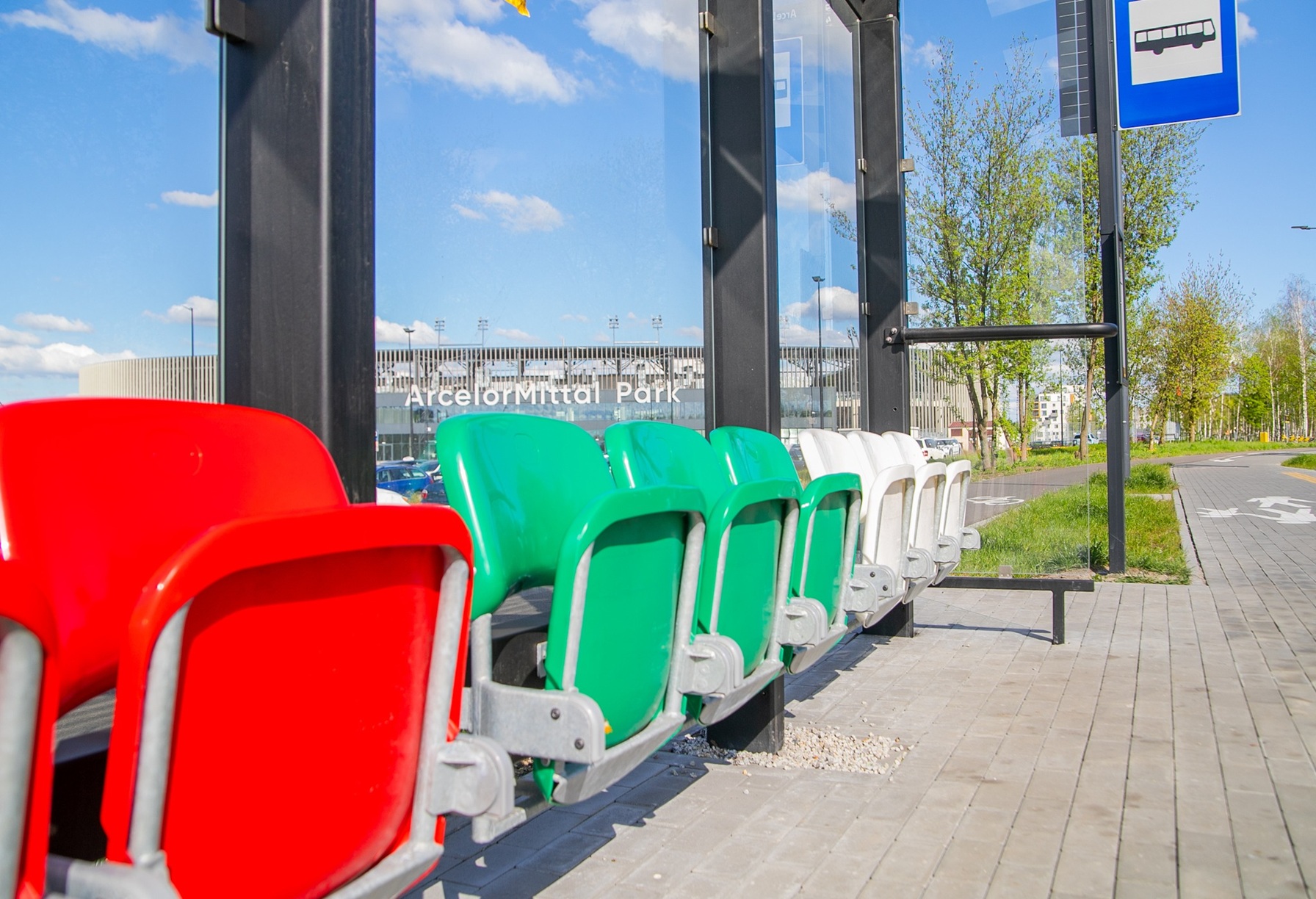 Grafika: Bezpłatne autobusy i tramwaje na mecz Zagłębie Sosnowiec - ŁKS II Łódź